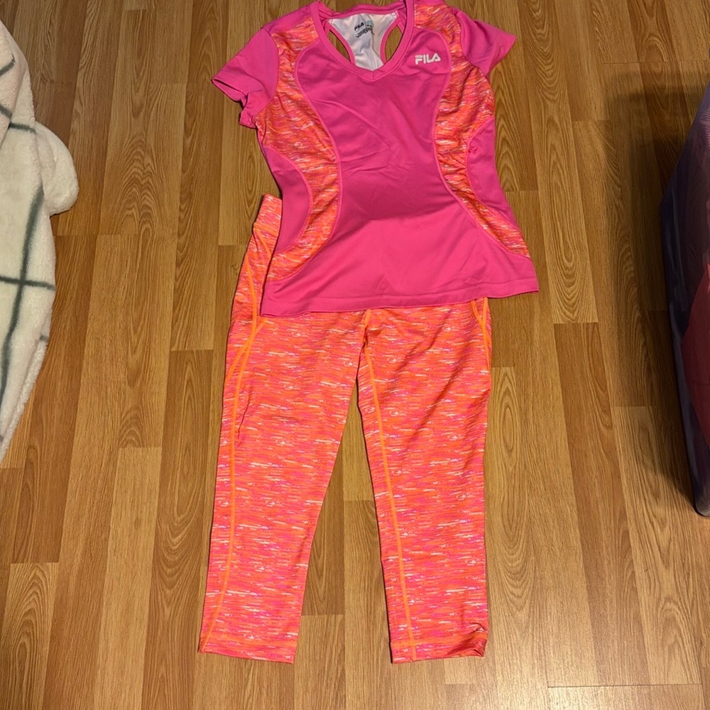 Fila workout pants - S and top - M